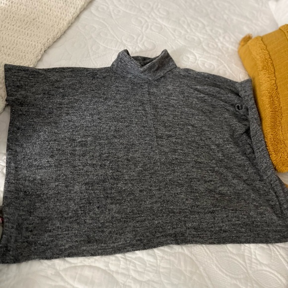 Sweater poncho - Picture 2 of 4